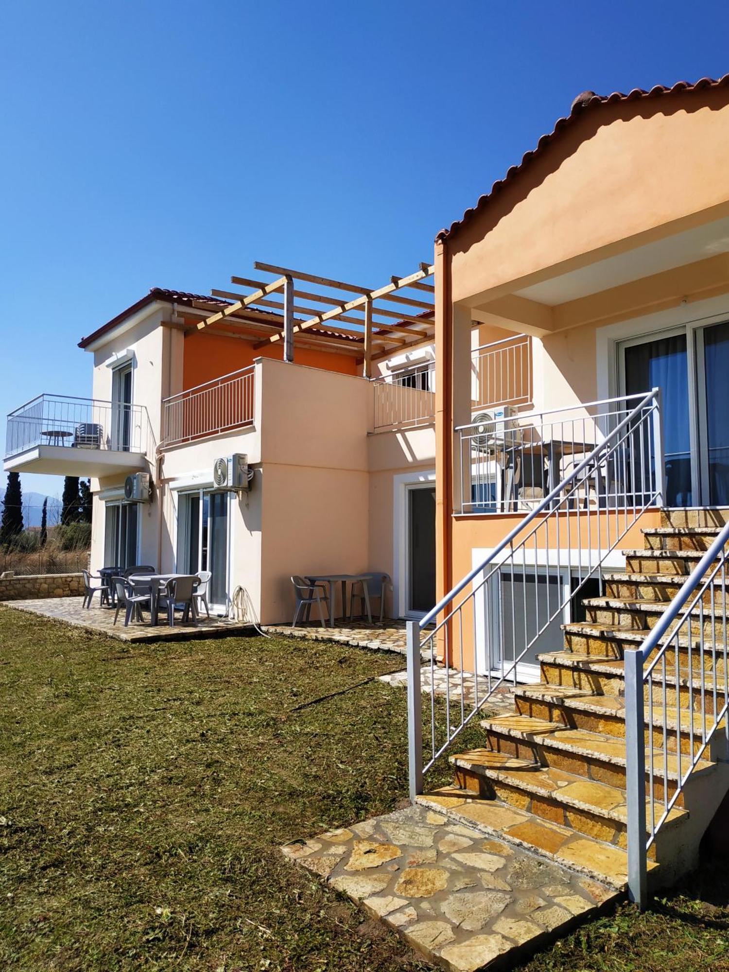 Lighthouse Apartments Хилиаду Екстериор снимка